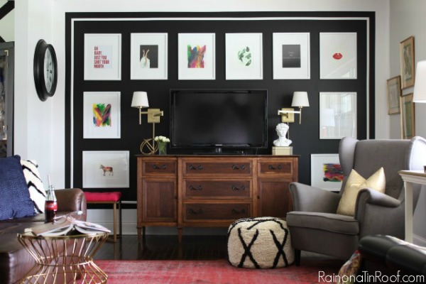 STUNNING Black and White Gallery Wall! Simple to do - such a great accent wall! 